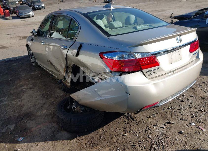 Photo 6 of 2015 Honda Accord HYBRID (VIN 1HGCR6F38FA005944)