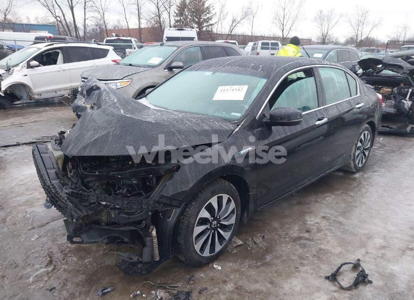 Photo 2 of 2014 Honda Accord HYBRID (VIN 1HGCR6F39EA002145)