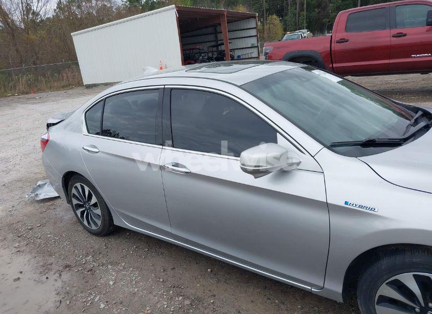 Photo 14 of 2015 Honda Accord HYBRID EX-L (VIN 1HGCR6F50FA012517)