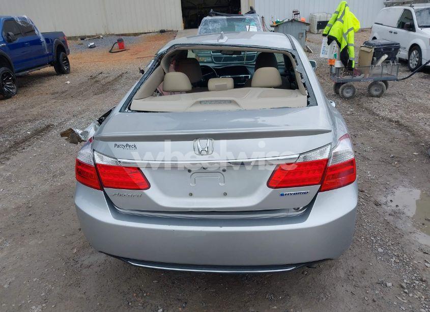 Photo 17 of 2015 Honda Accord HYBRID EX-L (VIN 1HGCR6F50FA012517)