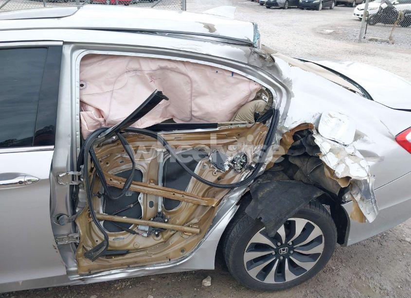 Photo 6 of 2015 Honda Accord HYBRID EX-L (VIN 1HGCR6F50FA012517)