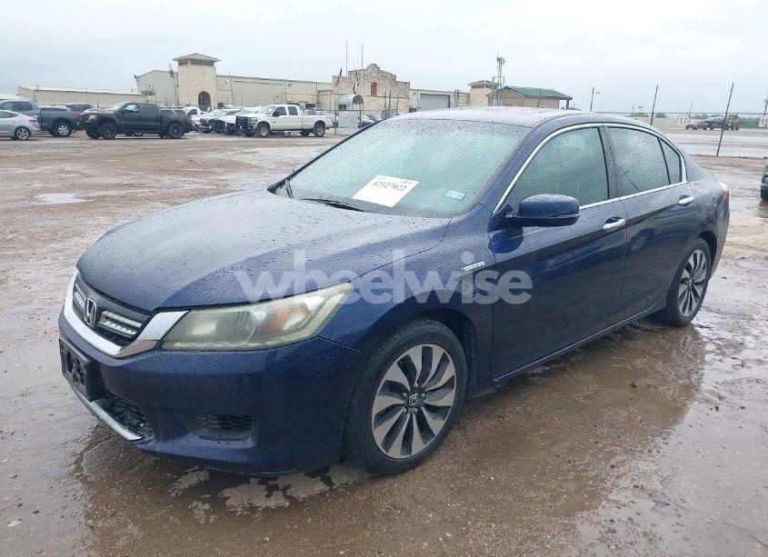 Photo 2 of 2014 Honda Accord HYBRID EX-L (VIN 1HGCR6F51EA005039)