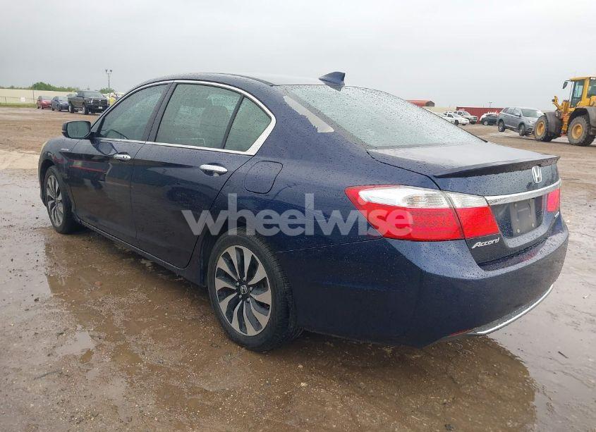 Photo 3 of 2014 Honda Accord HYBRID EX-L (VIN 1HGCR6F51EA005039)