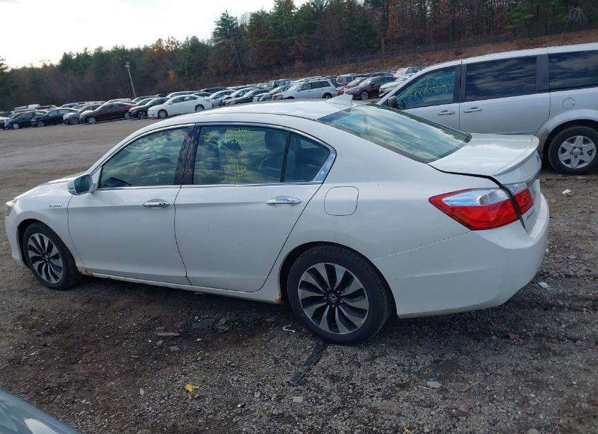 Photo 15 of 2015 Honda Accord HYBRID EX-L (VIN 1HGCR6F51FA002742)