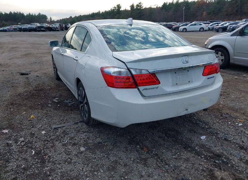 Photo 3 of 2015 Honda Accord HYBRID EX-L (VIN 1HGCR6F51FA002742)