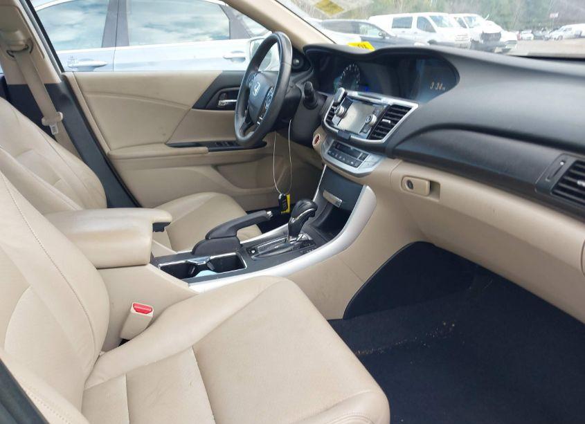 Photo 5 of 2015 Honda Accord HYBRID EX-L (VIN 1HGCR6F51FA002742)