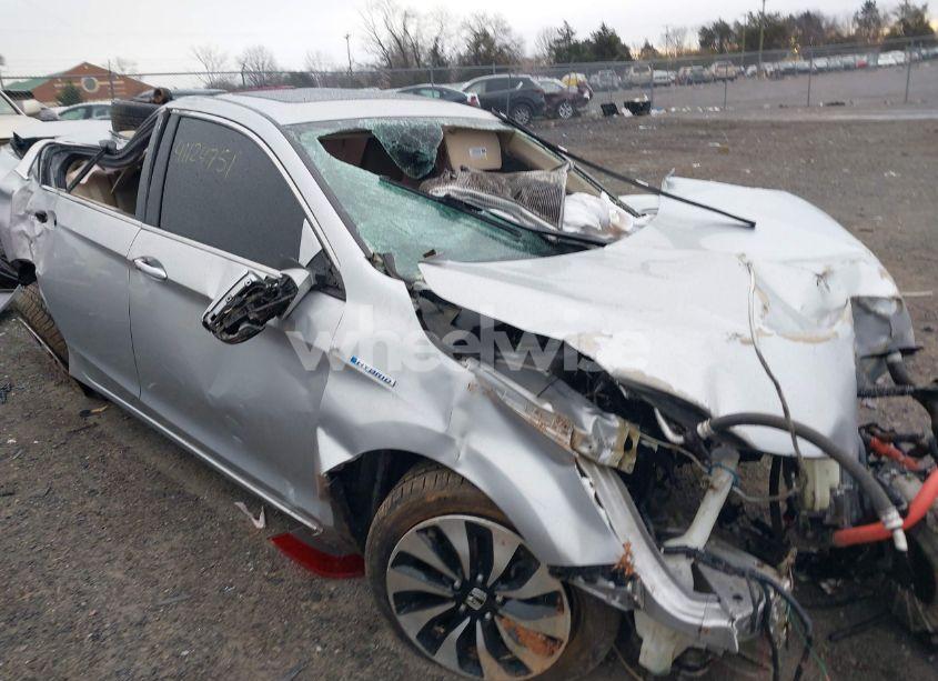 Photo 12 of 2015 Honda Accord HYBRID EX-L (VIN 1HGCR6F51FA014664)