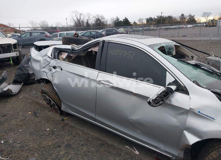 Photo 13 of 2015 Honda Accord HYBRID EX-L (VIN 1HGCR6F51FA014664)