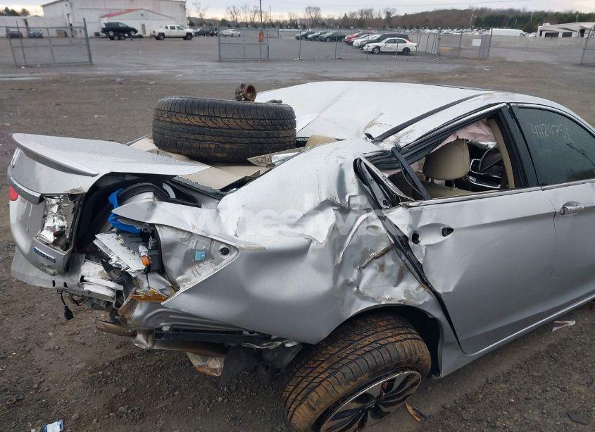 Photo 14 of 2015 Honda Accord HYBRID EX-L (VIN 1HGCR6F51FA014664)