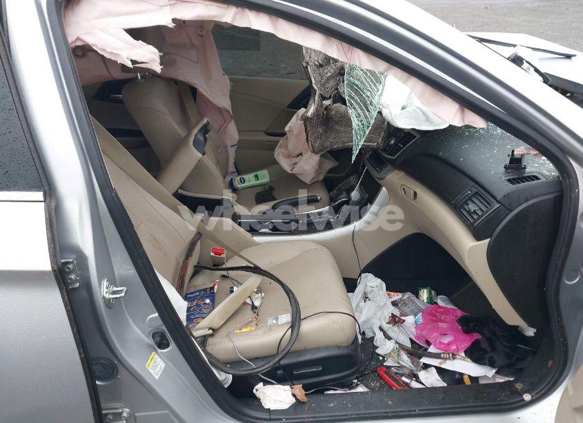 Photo 5 of 2015 Honda Accord HYBRID EX-L (VIN 1HGCR6F51FA014664)