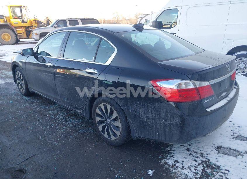 Photo 3 of 2014 Honda Accord HYBRID EX-L (VIN 1HGCR6F52EA007818)
