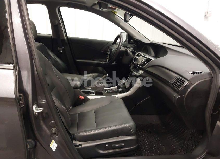 Photo 5 of 2015 Honda Accord HYBRID EX-L (VIN 1HGCR6F55FA012898)