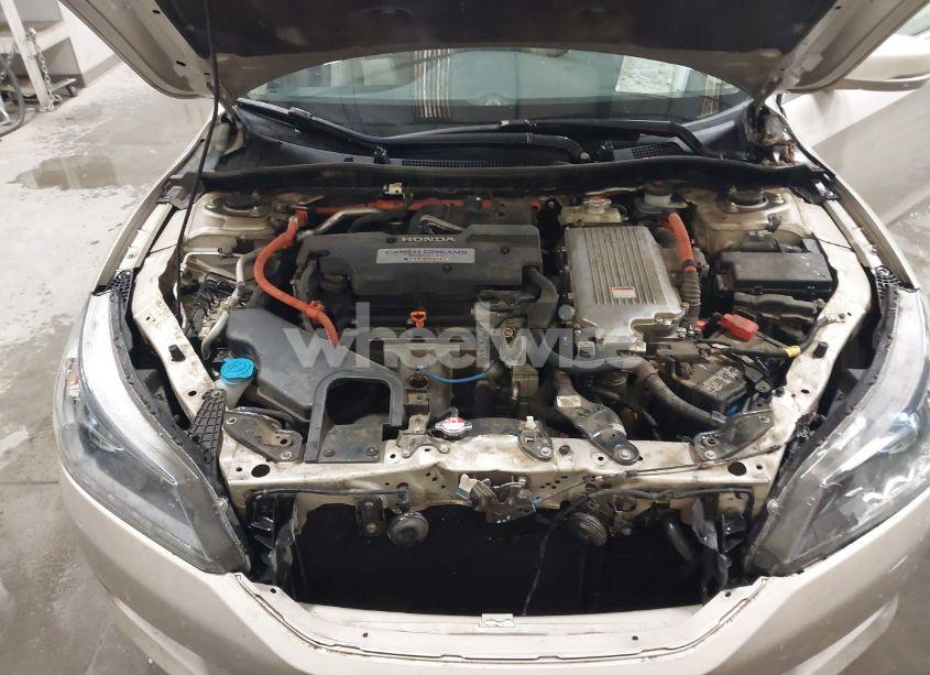Photo 10 of 2014 Honda Accord HYBRID EX-L (VIN 1HGCR6F56EA004372)