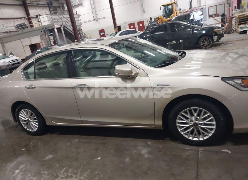 Photo 14 of 2014 Honda Accord HYBRID EX-L (VIN 1HGCR6F56EA004372)