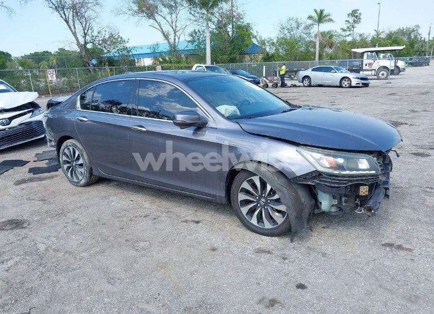 2015 Honda Accord HYBRID EX-L (VIN 1HGCR6F56FA010447) main photo