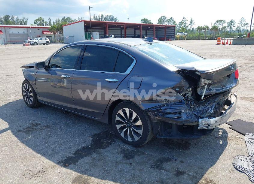 Photo 3 of 2015 Honda Accord HYBRID EX-L (VIN 1HGCR6F56FA010447)
