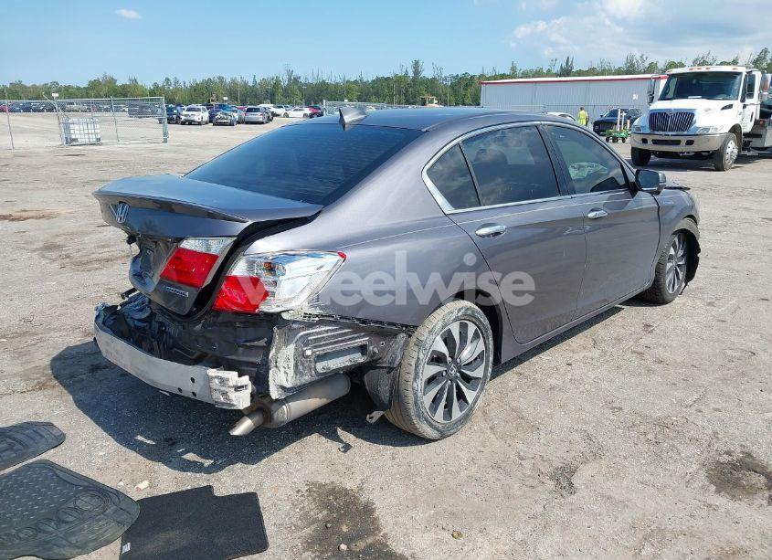 Photo 4 of 2015 Honda Accord HYBRID EX-L (VIN 1HGCR6F56FA010447)