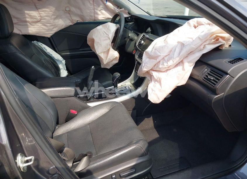 Photo 5 of 2015 Honda Accord HYBRID EX-L (VIN 1HGCR6F56FA010447)