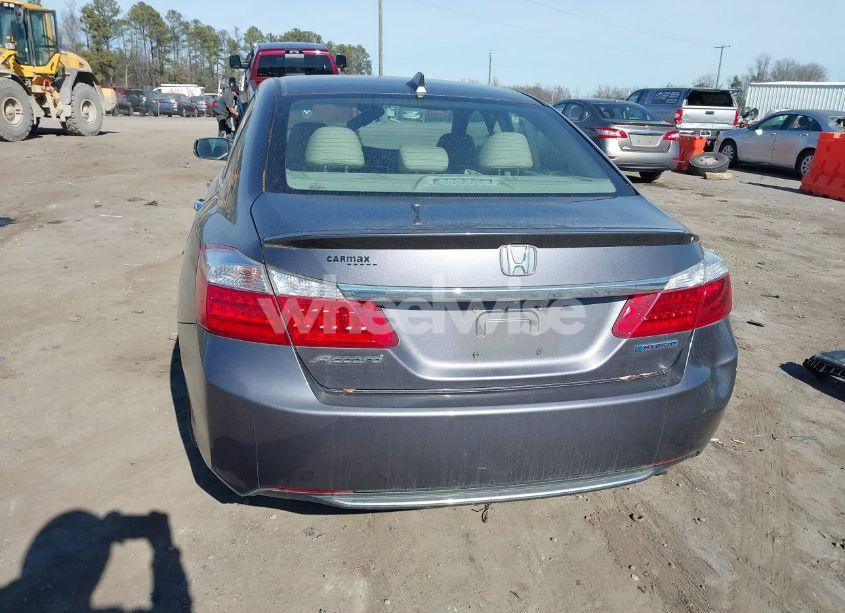 Photo 16 of 2015 Honda Accord HYBRID EX-L (VIN 1HGCR6F56FA010710)