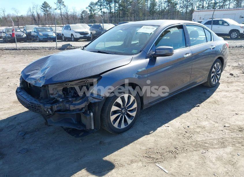 Photo 2 of 2015 Honda Accord HYBRID EX-L (VIN 1HGCR6F56FA010710)