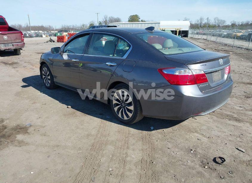 Photo 3 of 2015 Honda Accord HYBRID EX-L (VIN 1HGCR6F56FA010710)