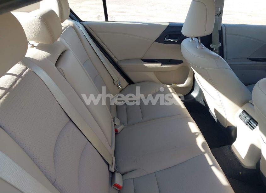 Photo 8 of 2015 Honda Accord HYBRID EX-L (VIN 1HGCR6F56FA010710)