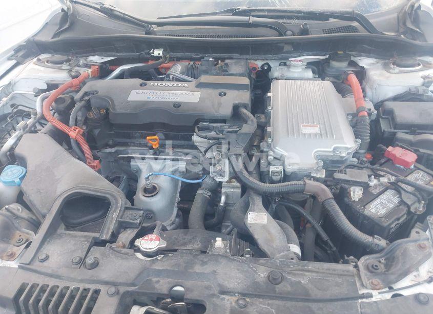 Photo 10 of 2015 Honda Accord HYBRID EX-L (VIN 1HGCR6F56FA010920)