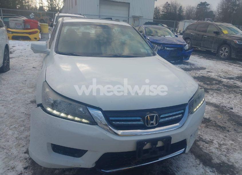 Photo 12 of 2015 Honda Accord HYBRID EX-L (VIN 1HGCR6F56FA010920)