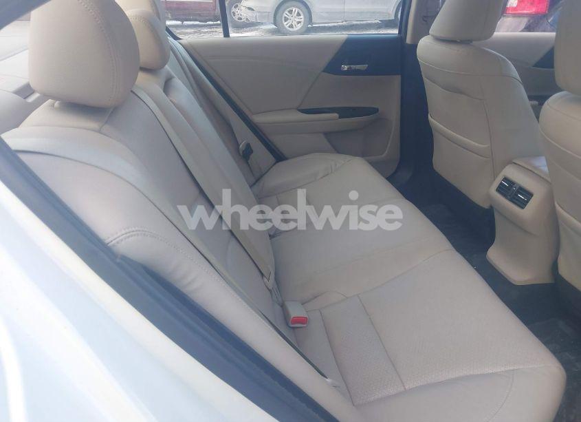 Photo 8 of 2015 Honda Accord HYBRID EX-L (VIN 1HGCR6F56FA010920)