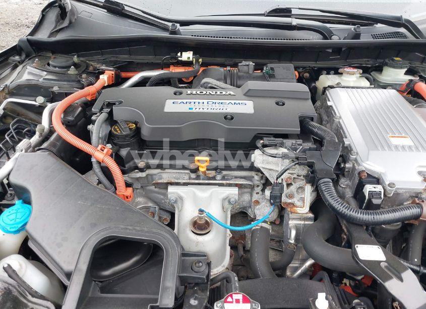 Photo 10 of 2015 Honda Accord HYBRID EX-L (VIN 1HGCR6F56FA012053)