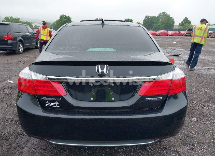 Photo 15 of 2015 Honda Accord HYBRID EX-L (VIN 1HGCR6F56FA012053)