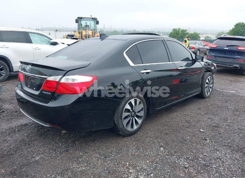 Photo 4 of 2015 Honda Accord HYBRID EX-L (VIN 1HGCR6F56FA012053)