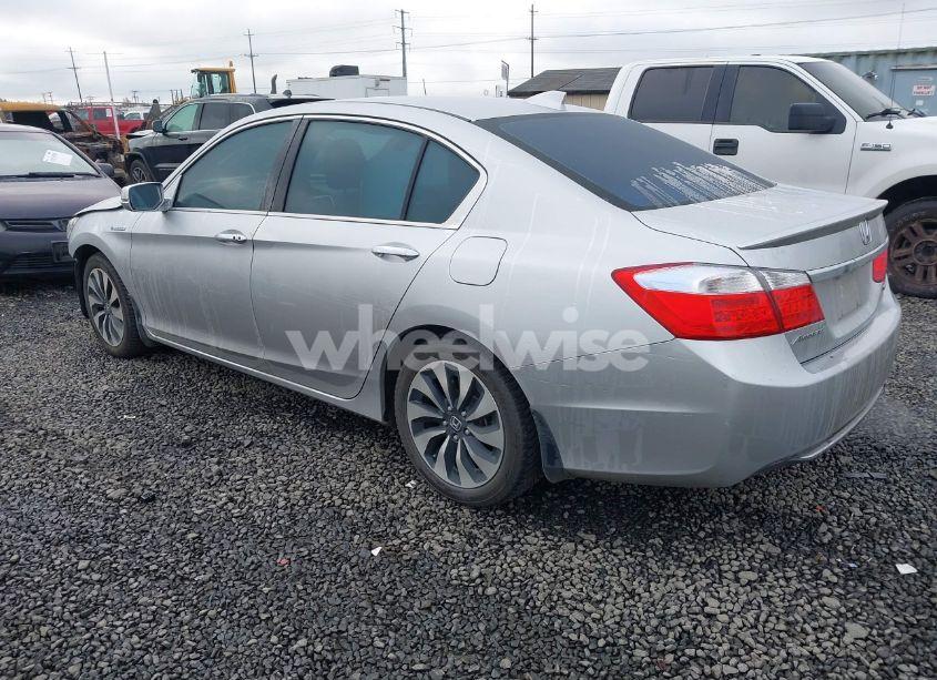 Photo 3 of 2014 Honda Accord HYBRID EX-L (VIN 1HGCR6F57EA006180)