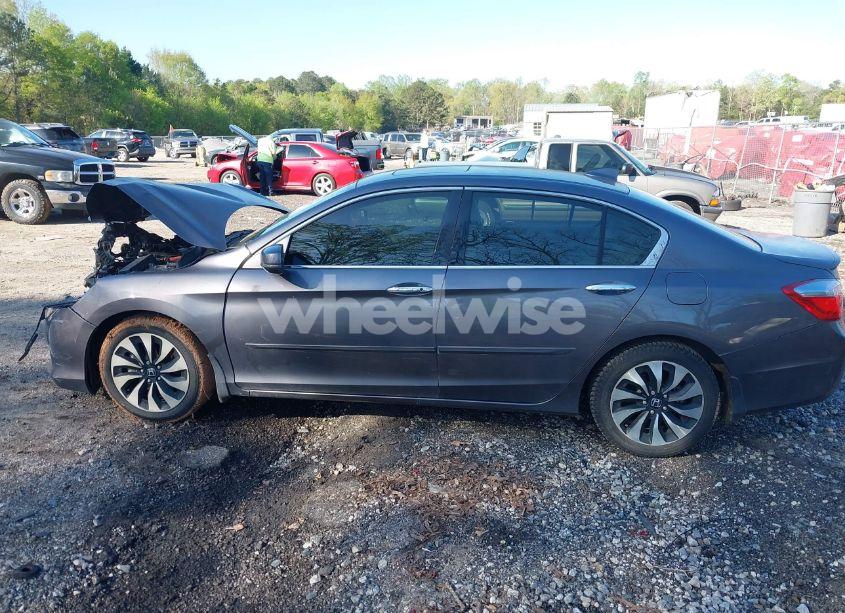 Photo 14 of 2015 Honda Accord HYBRID EX-L (VIN 1HGCR6F58FA001829)