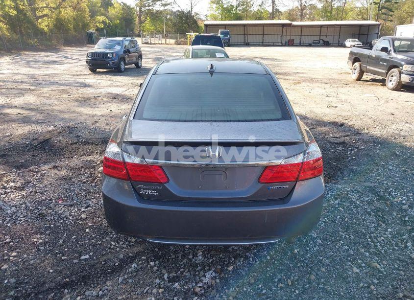 Photo 16 of 2015 Honda Accord HYBRID EX-L (VIN 1HGCR6F58FA001829)