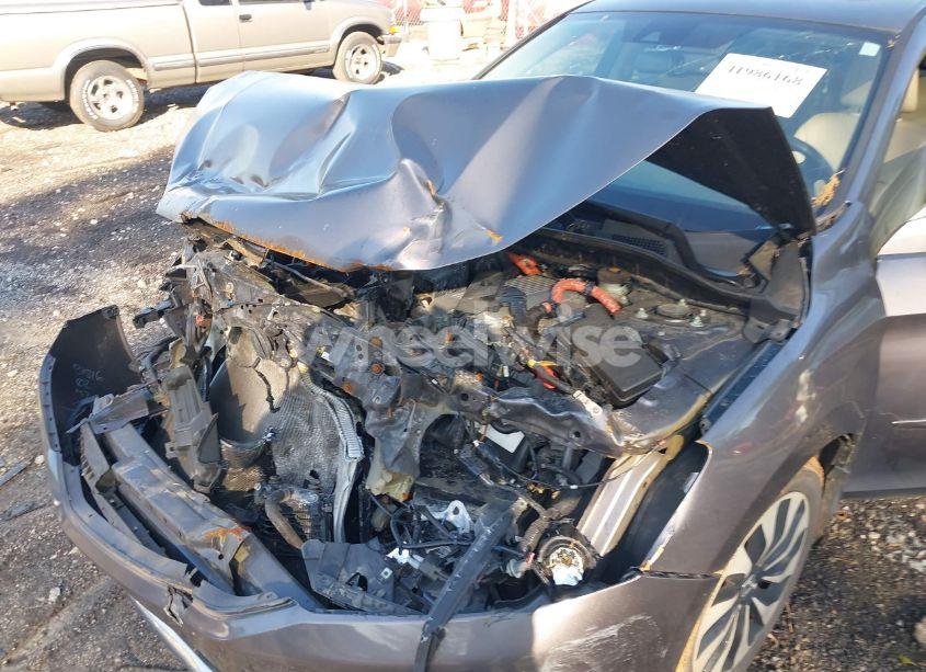 Photo 6 of 2015 Honda Accord HYBRID EX-L (VIN 1HGCR6F58FA001829)