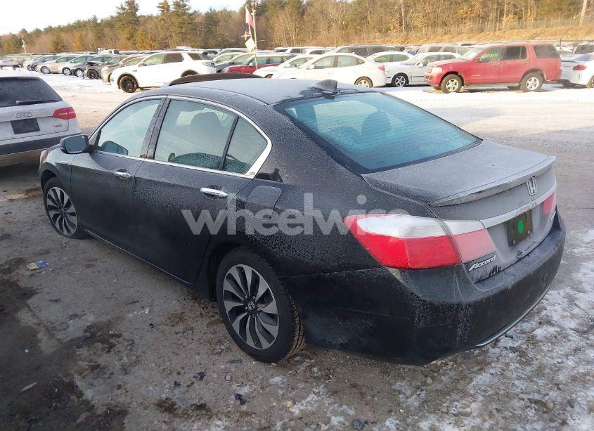 Photo 3 of 2015 Honda Accord HYBRID EX-L (VIN 1HGCR6F59FA007462)