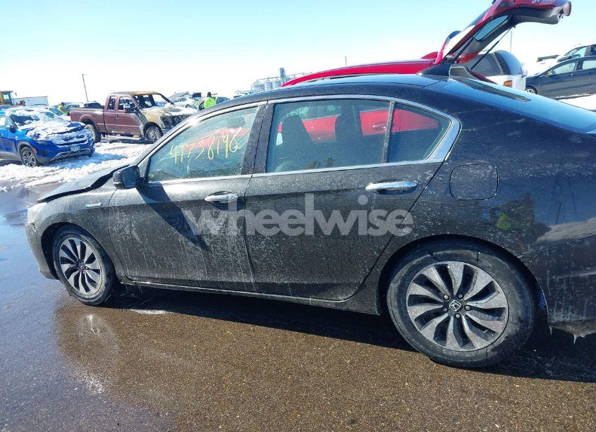 Photo 14 of 2015 Honda Accord HYBRID EX-L (VIN 1HGCR6F5XFA010273)