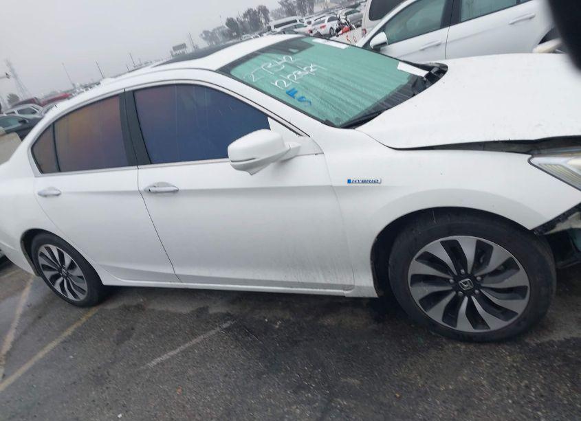 Photo 13 of 2015 Honda Accord HYBRID TOURING (VIN 1HGCR6F70FA010557)