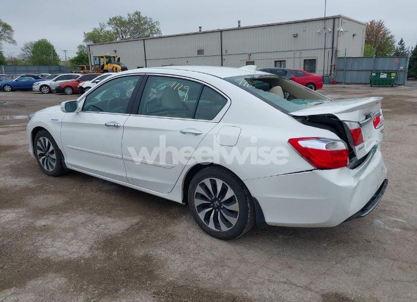 Photo 3 of 2015 Honda Accord HYBRID TOURING (VIN 1HGCR6F71FA013354)