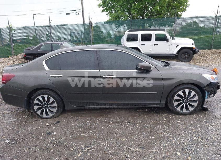 Photo 13 of 2014 Honda Accord HYBRID TOURING (VIN 1HGCR6F73EA002113)
