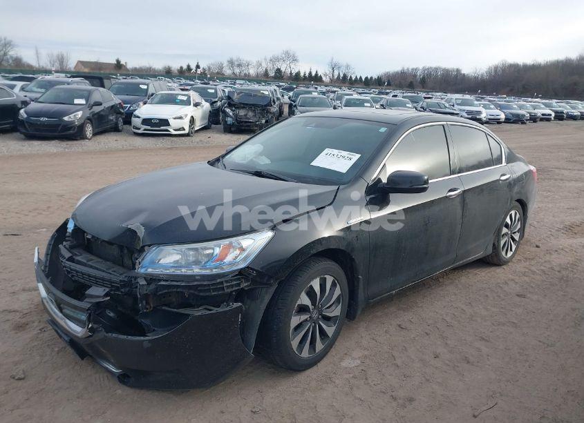 Photo 2 of 2015 Honda Accord HYBRID TOURING (VIN 1HGCR6F73FA000959)