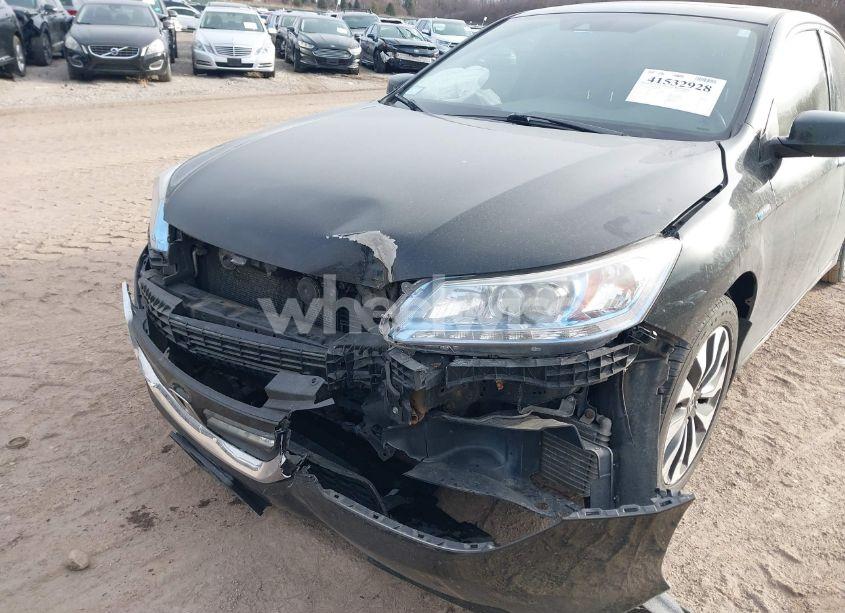 Photo 6 of 2015 Honda Accord HYBRID TOURING (VIN 1HGCR6F73FA000959)