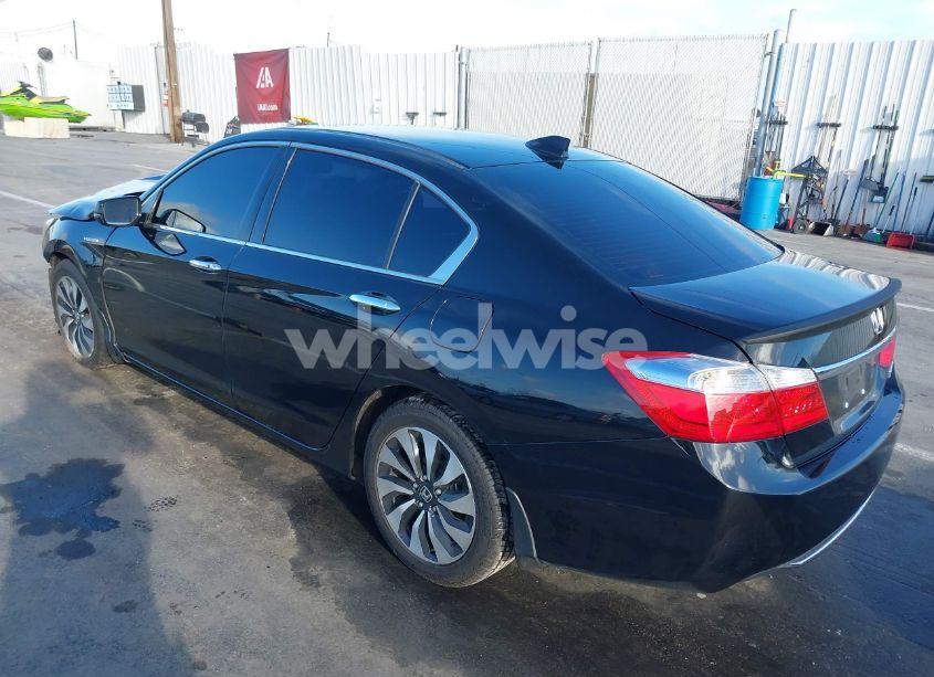 Photo 3 of 2015 Honda Accord HYBRID TOURING (VIN 1HGCR6F74FA005216)