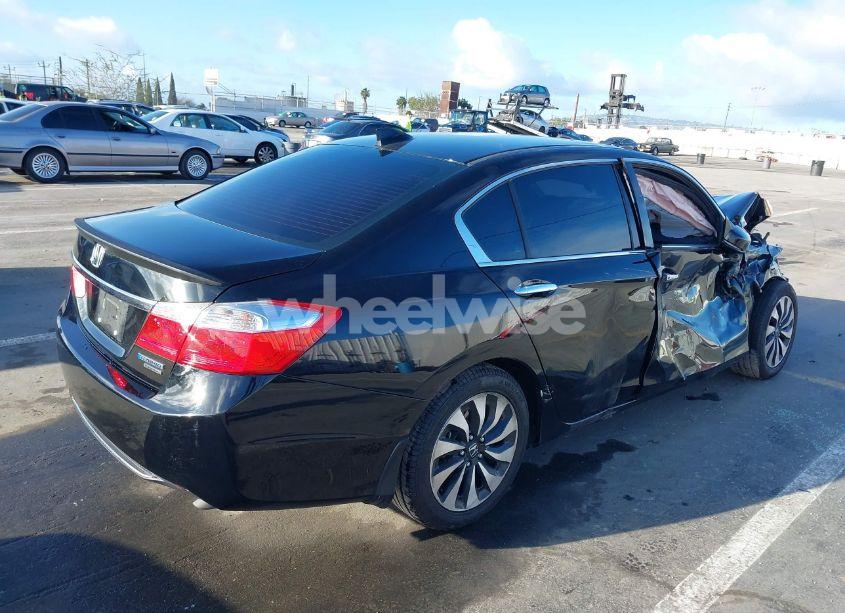 Photo 4 of 2015 Honda Accord HYBRID TOURING (VIN 1HGCR6F74FA005216)