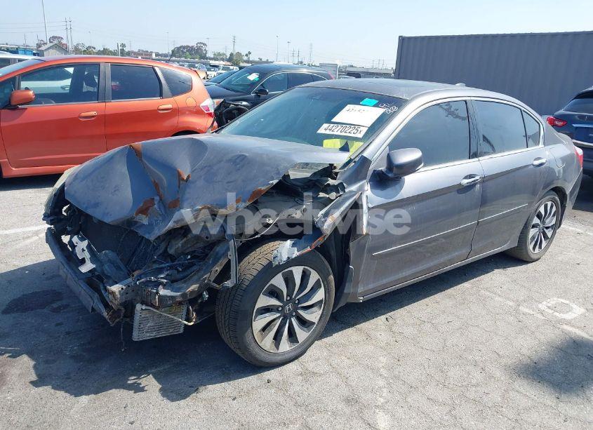 Photo 2 of 2015 Honda Accord HYBRID TOURING (VIN 1HGCR6F74FA009959)