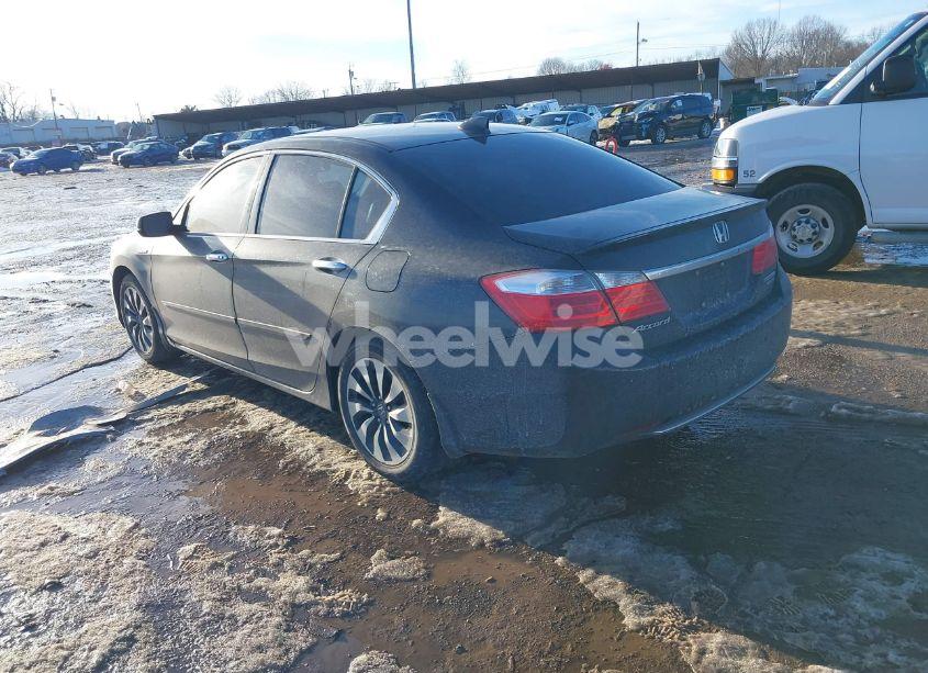 Photo 3 of 2014 Honda Accord HYBRID TOURING (VIN 1HGCR6F76EA000548)