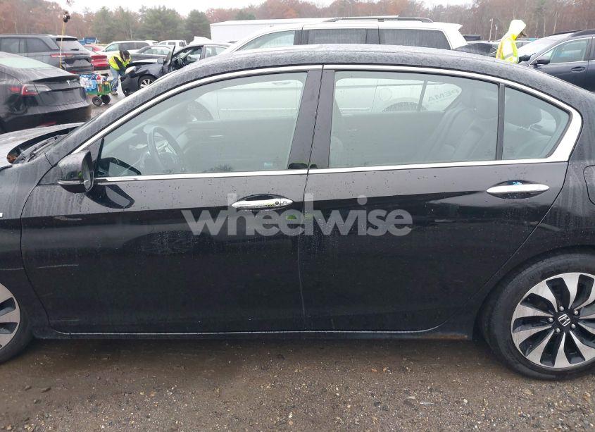 Photo 14 of 2015 Honda Accord HYBRID TOURING (VIN 1HGCR6F76FA000955)