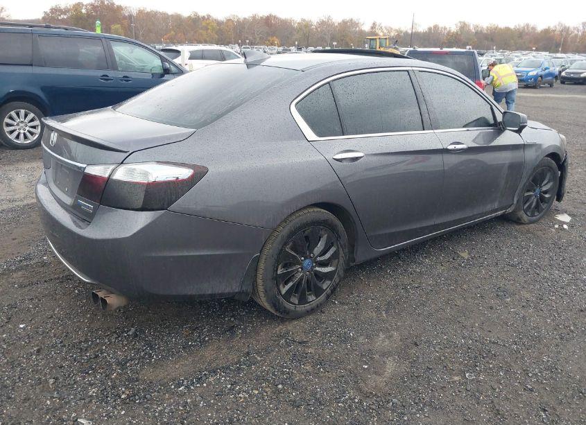 Photo 4 of 2014 Honda Accord HYBRID TOURING (VIN 1HGCR6F77EA009498)