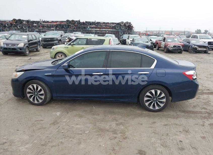 Photo 13 of 2015 Honda Accord HYBRID TOURING (VIN 1HGCR6F77FA005694)